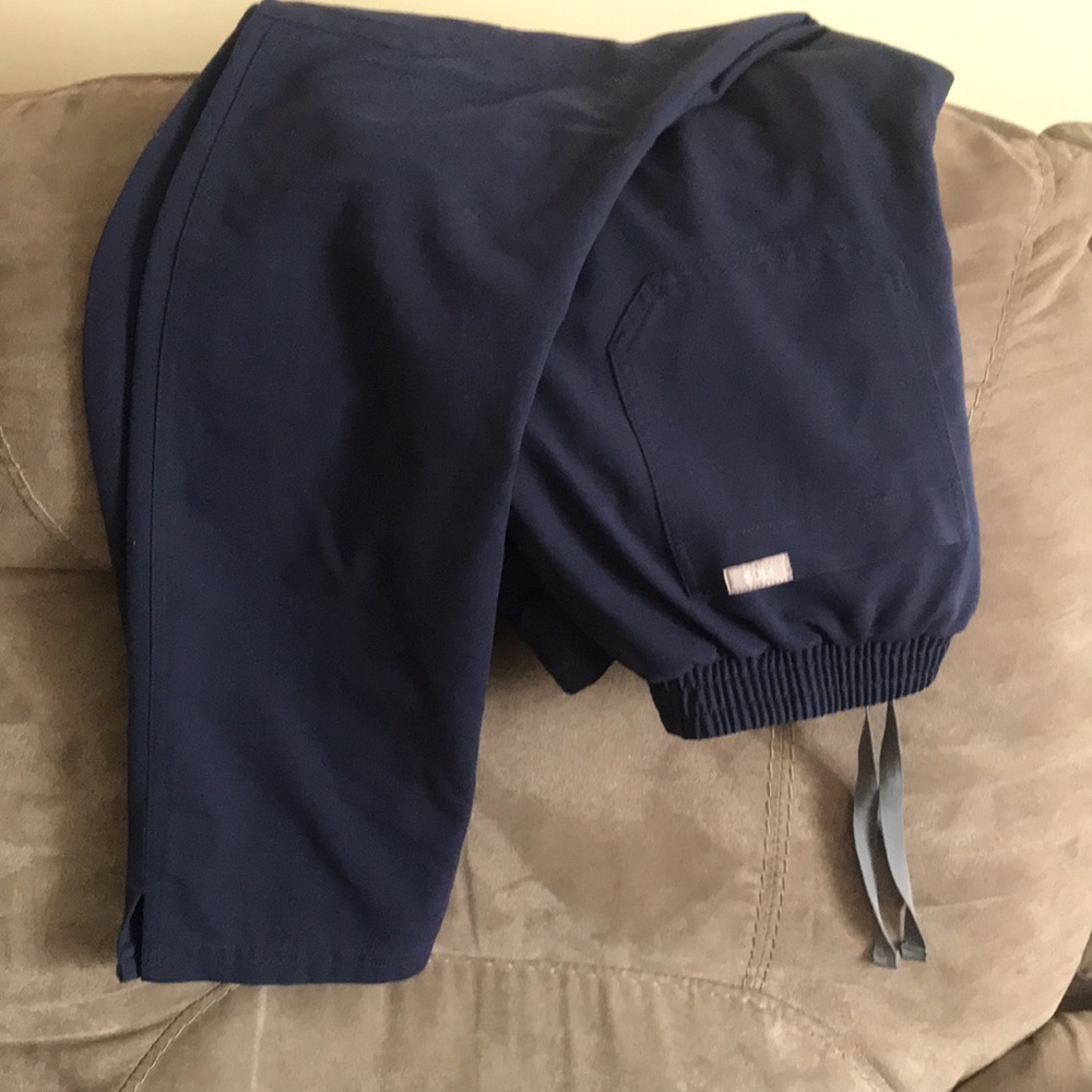 COPY - COPY - Figs scrub bottom skinny fit